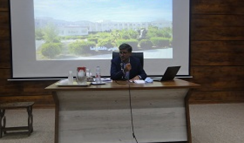 نشست صمیمانه رییس دانشگاه فسا با کارکنان