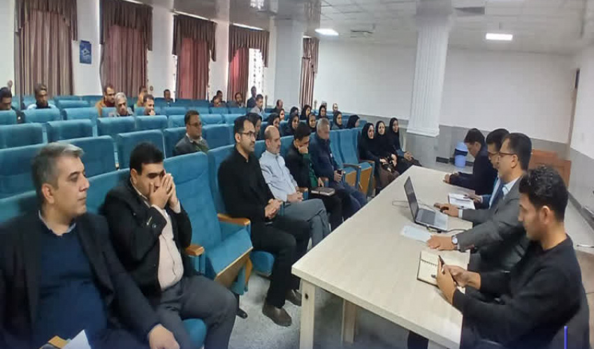 نشست صمیمانه هیئت رئیسه دانشگاه فسا با کارکنان